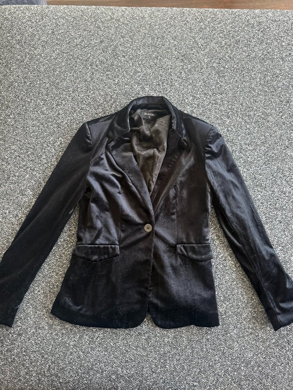 Size Small BlankNYC Velvet Blazer